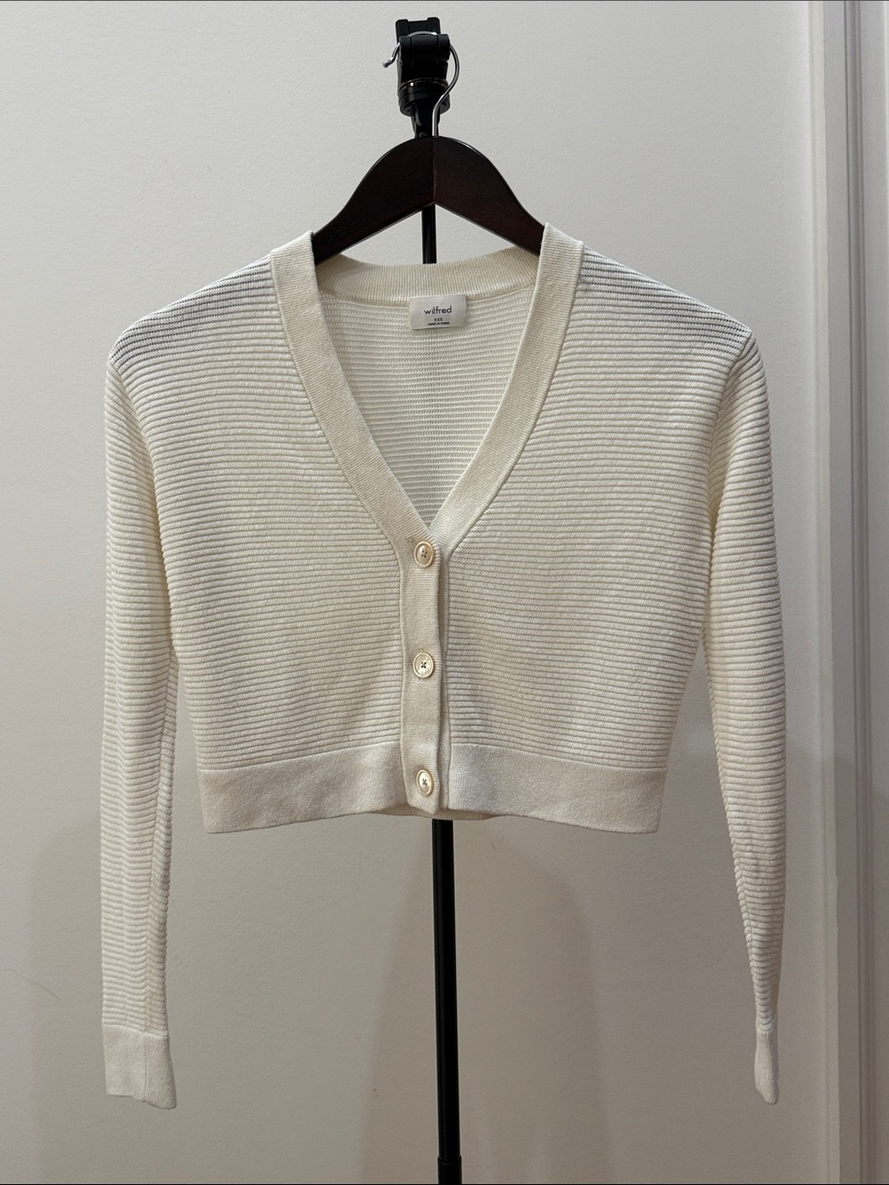 Aritzia Wilfred Cream Ribbed Cropped V-Neck Cardigan